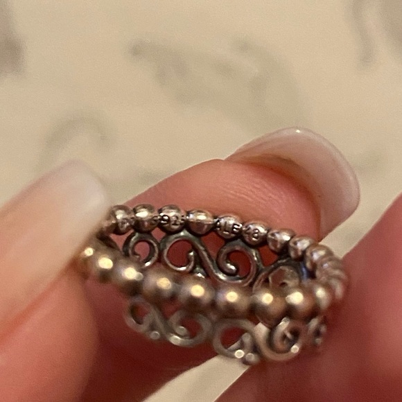 Pandora Princess crown ring - Picture 3 of 3